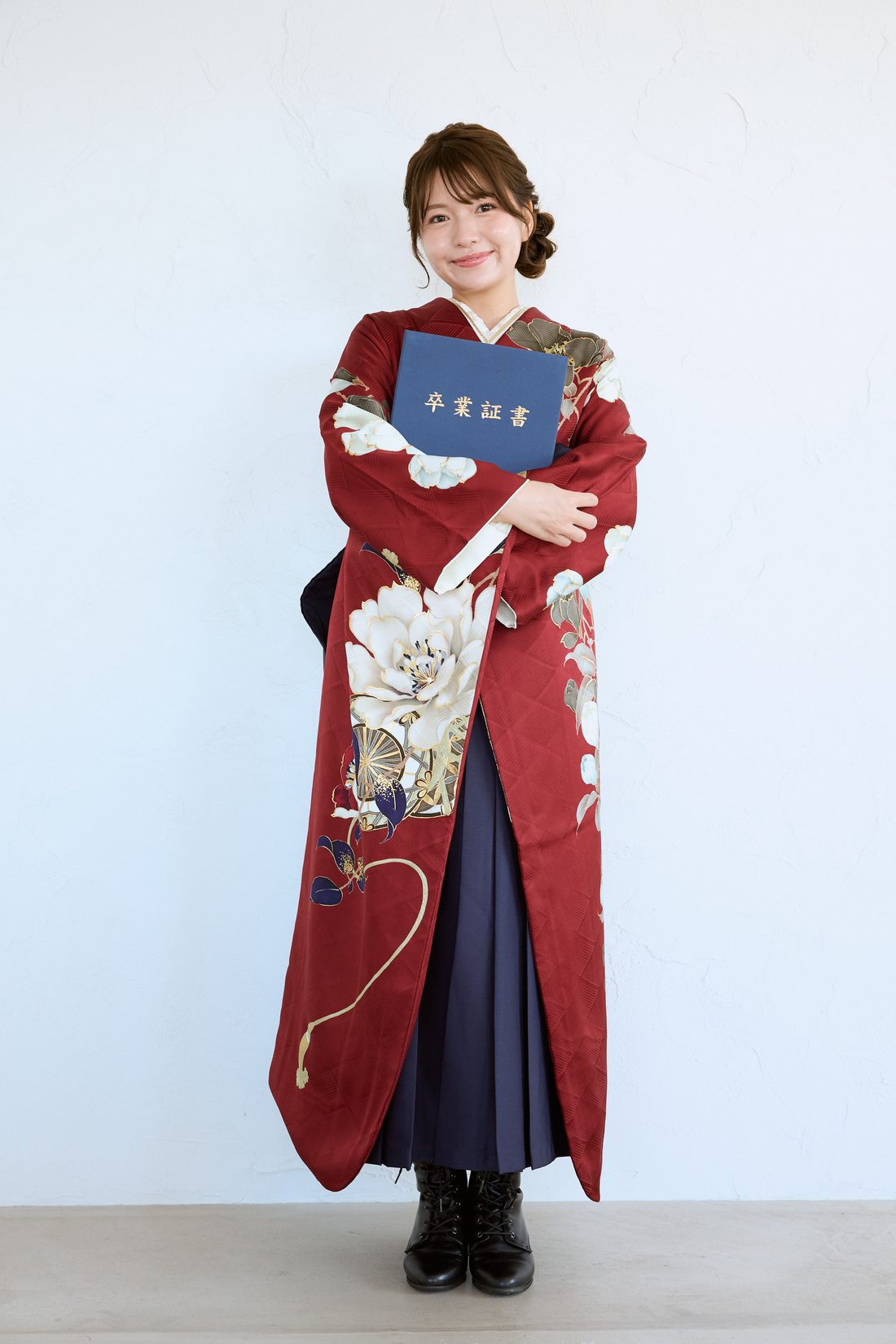 卒業袴 ポージング参考 卒業証書（冊子）