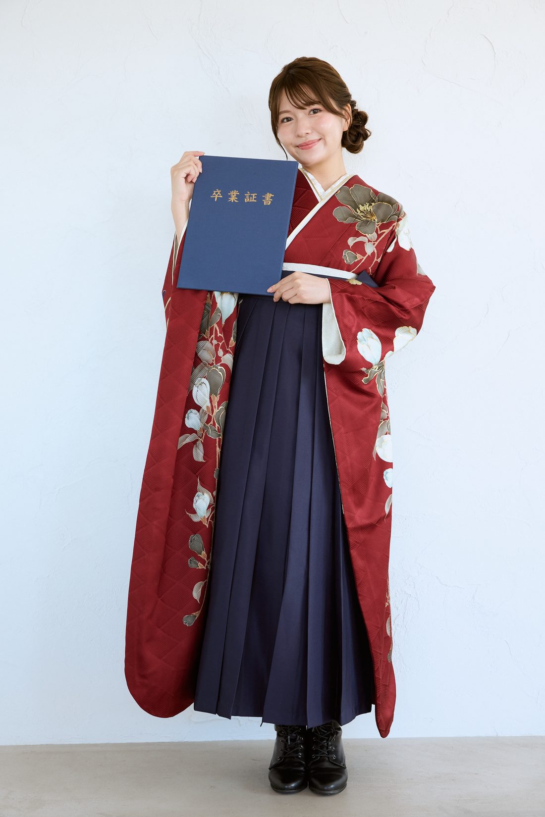 卒業袴 ポージング参考 卒業証書（冊子）