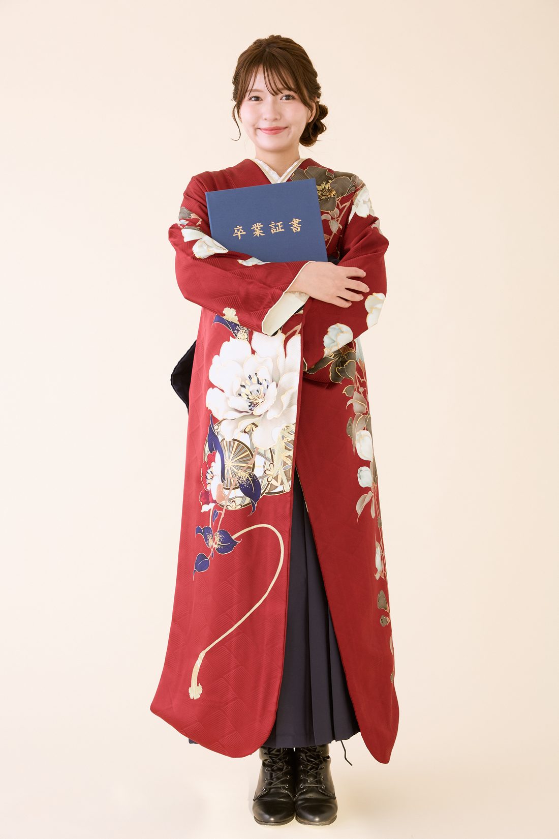 卒業袴 ポージング参考 卒業証書（冊子）