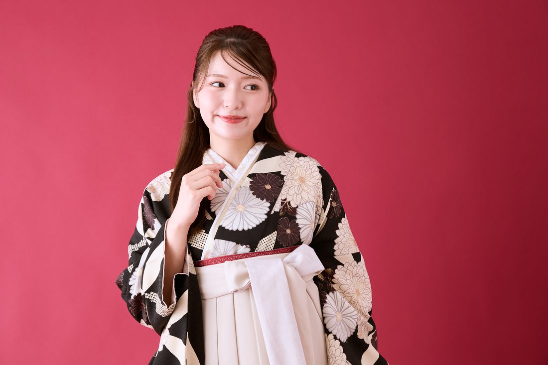 卒業袴 ポージング参考 表情・しぐさ