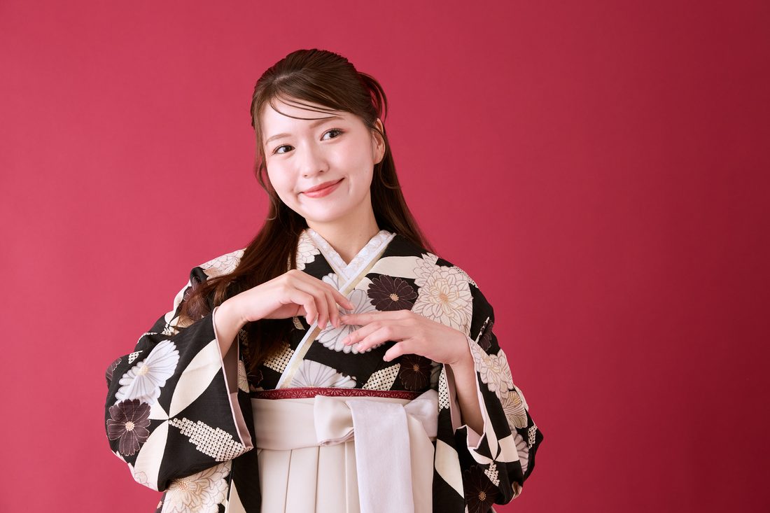 卒業袴 ポージング参考 表情・しぐさ