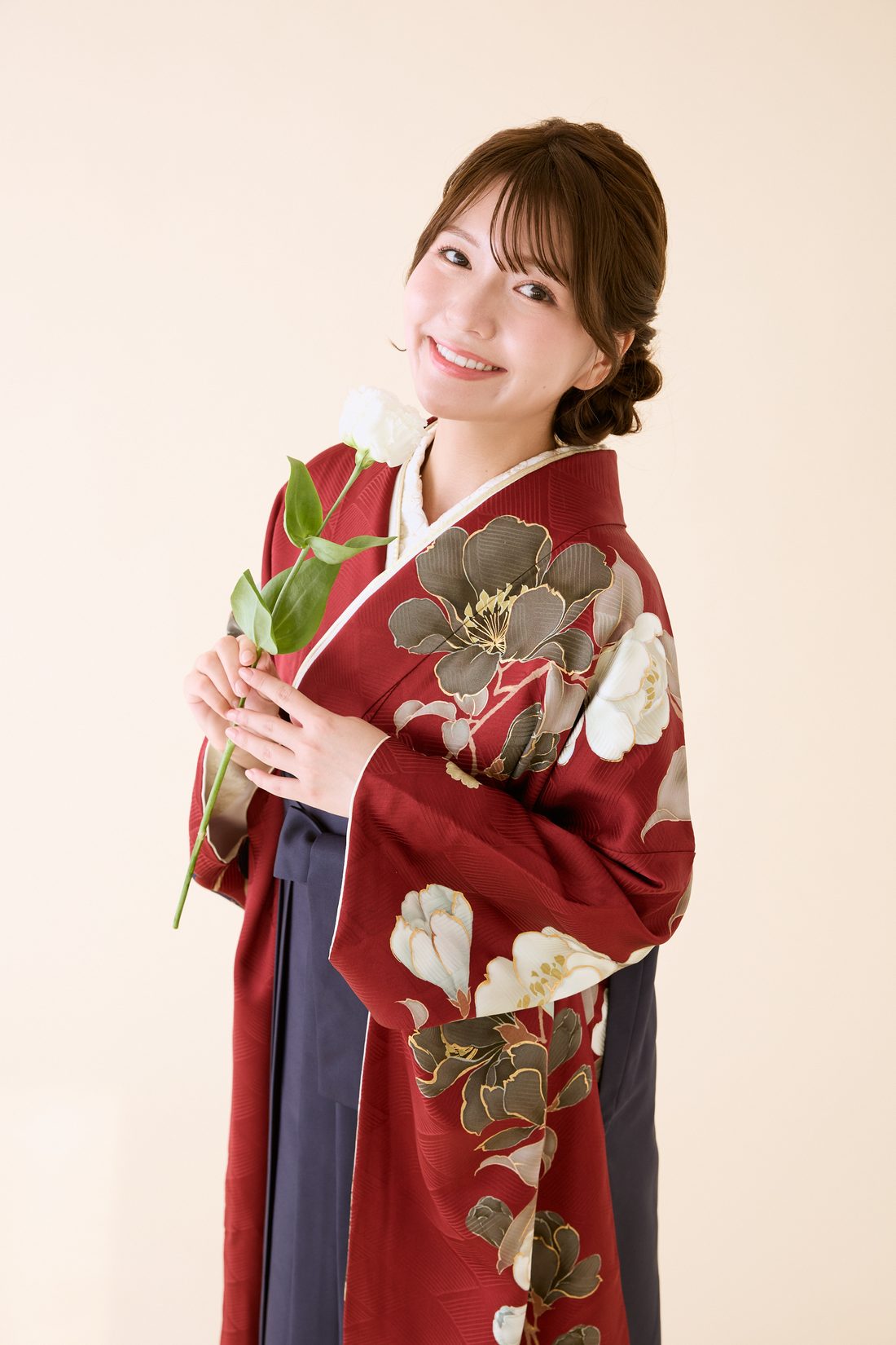 卒業袴 ポージング参考 一輪の花